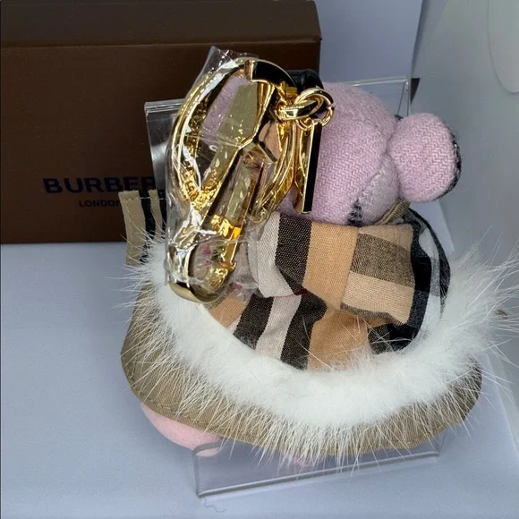 Burberry NWT keychain / bag chatm teddy bear w/ removable furl trim cape. plaid. - Picture 4 of 12
